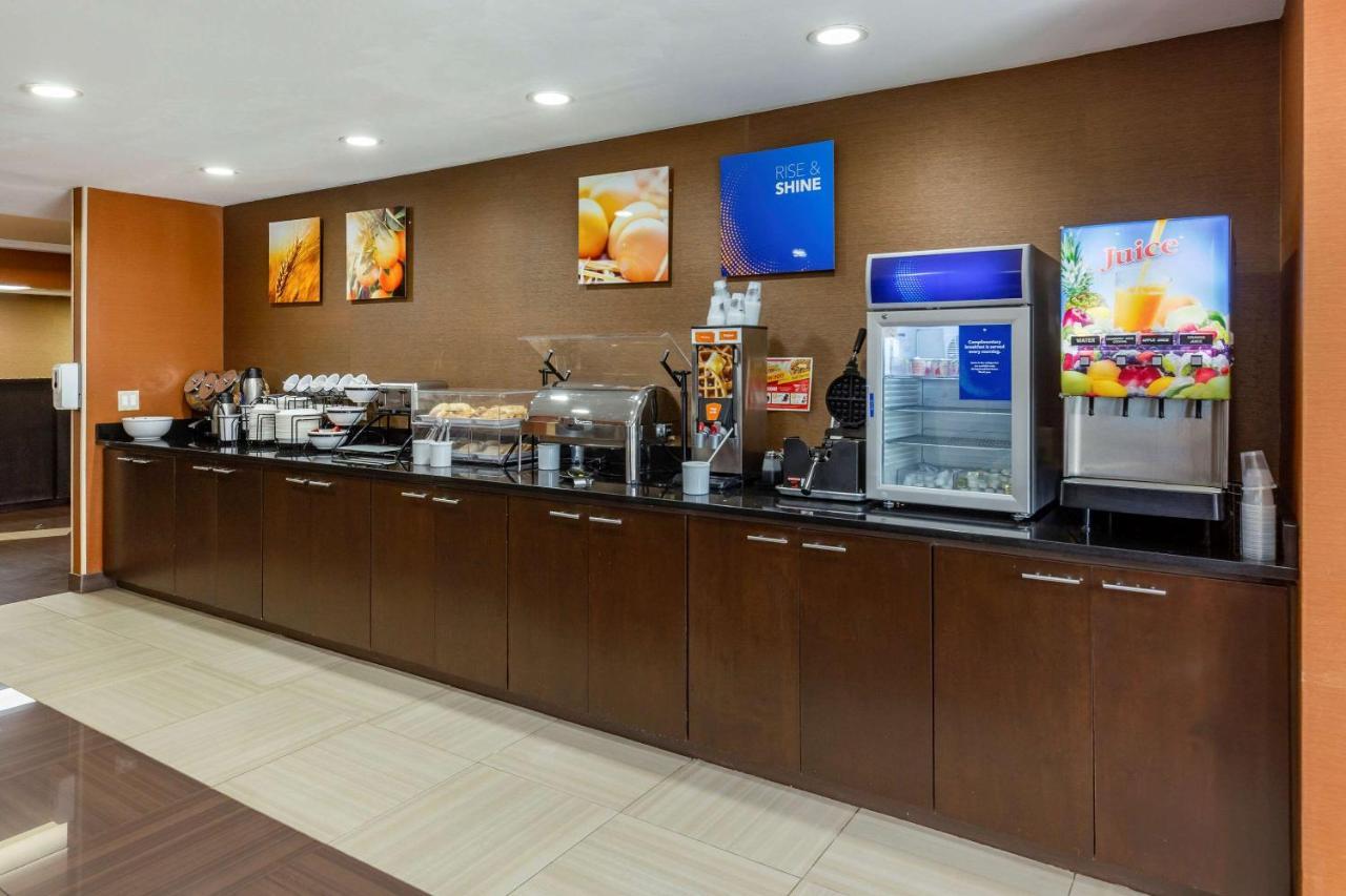 Comfort Inn Garner Clayton I-40 מראה חיצוני תמונה