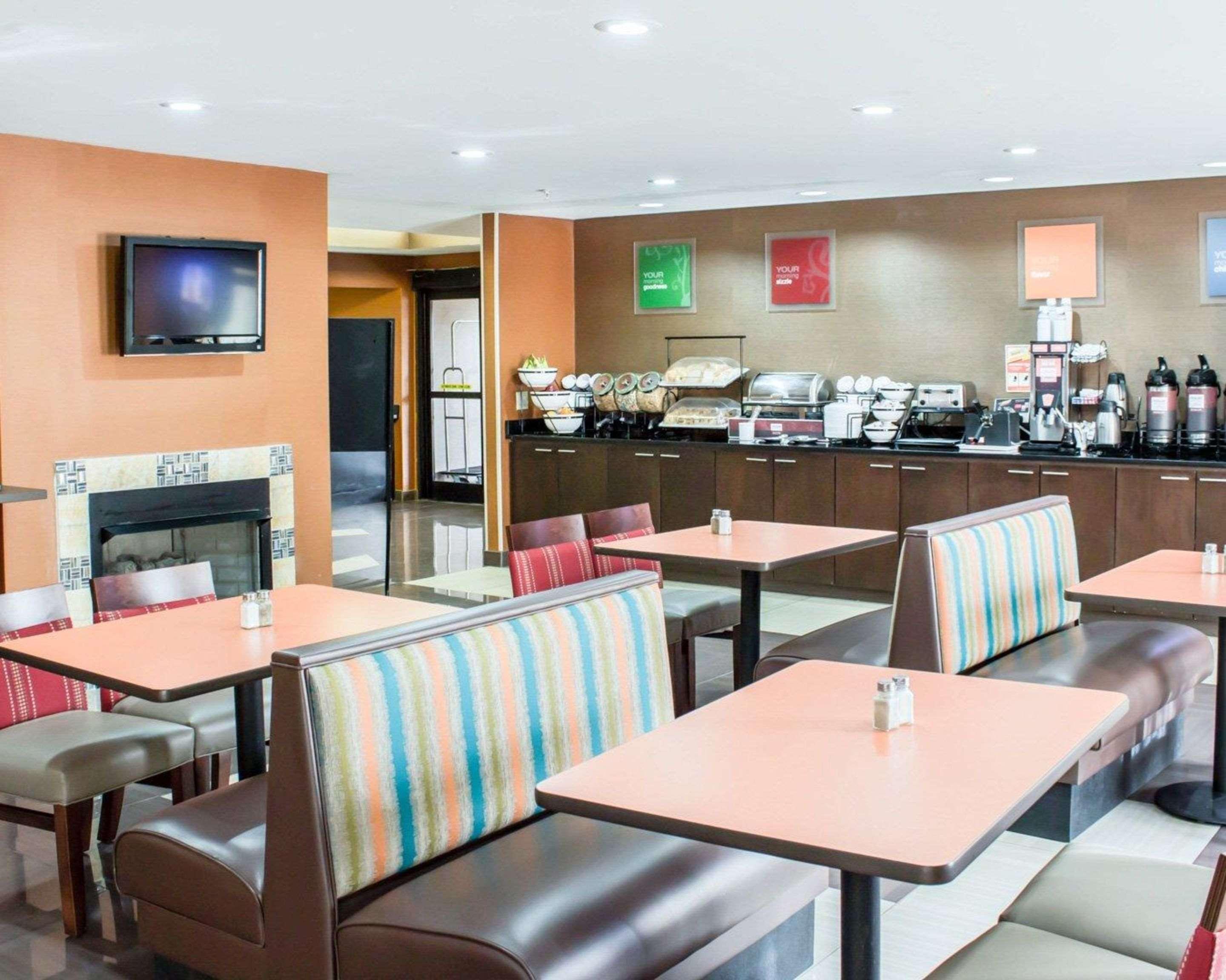 Comfort Inn Garner Clayton I-40 מראה חיצוני תמונה