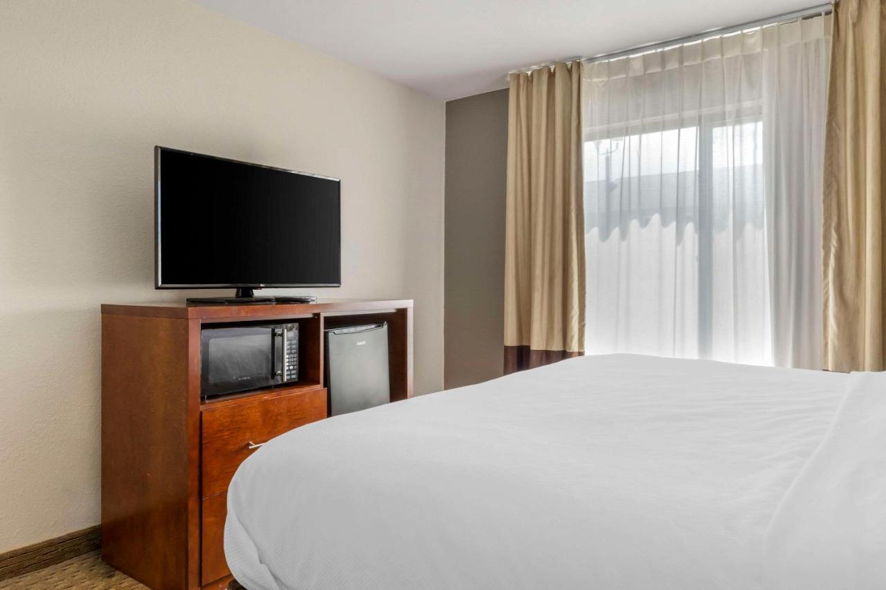 Comfort Inn Garner Clayton I-40 מראה חיצוני תמונה